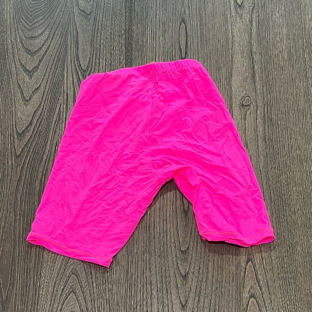 NWT Skims Fits Everybody Bike Shorts Neon Pink Size XXS - Picture 4 of 4
